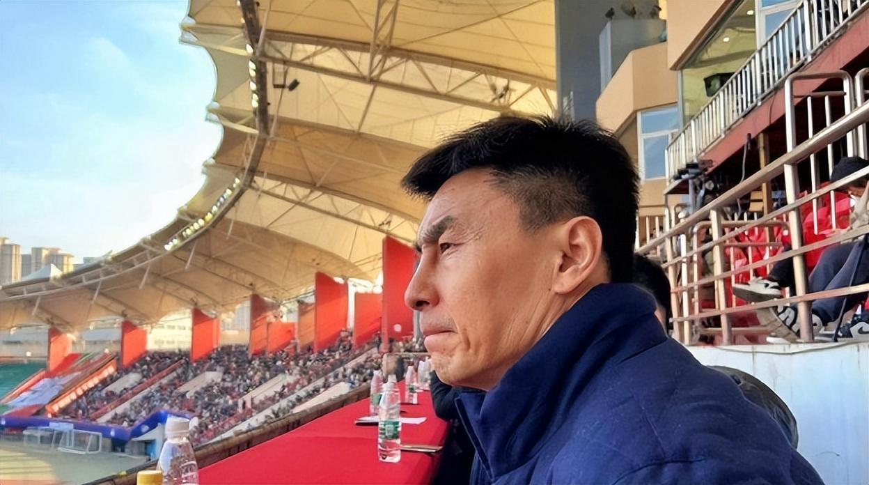 中甲俱乐部宁波队选帅看好李玮锋,已跟他正式接触谈判,值得期待